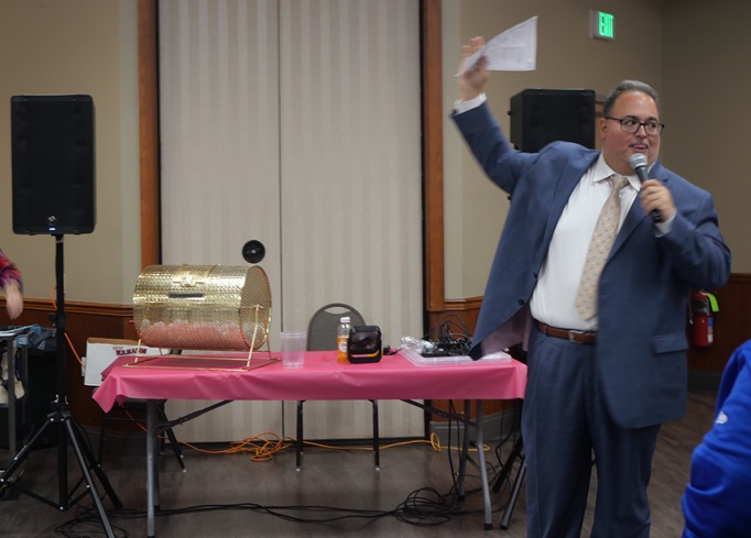 Mike Muscarella calling meat rounds